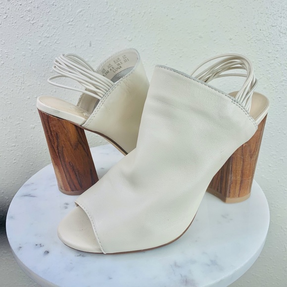 Fergie Luna Peep Toe Slingback - Picture 2 of 3